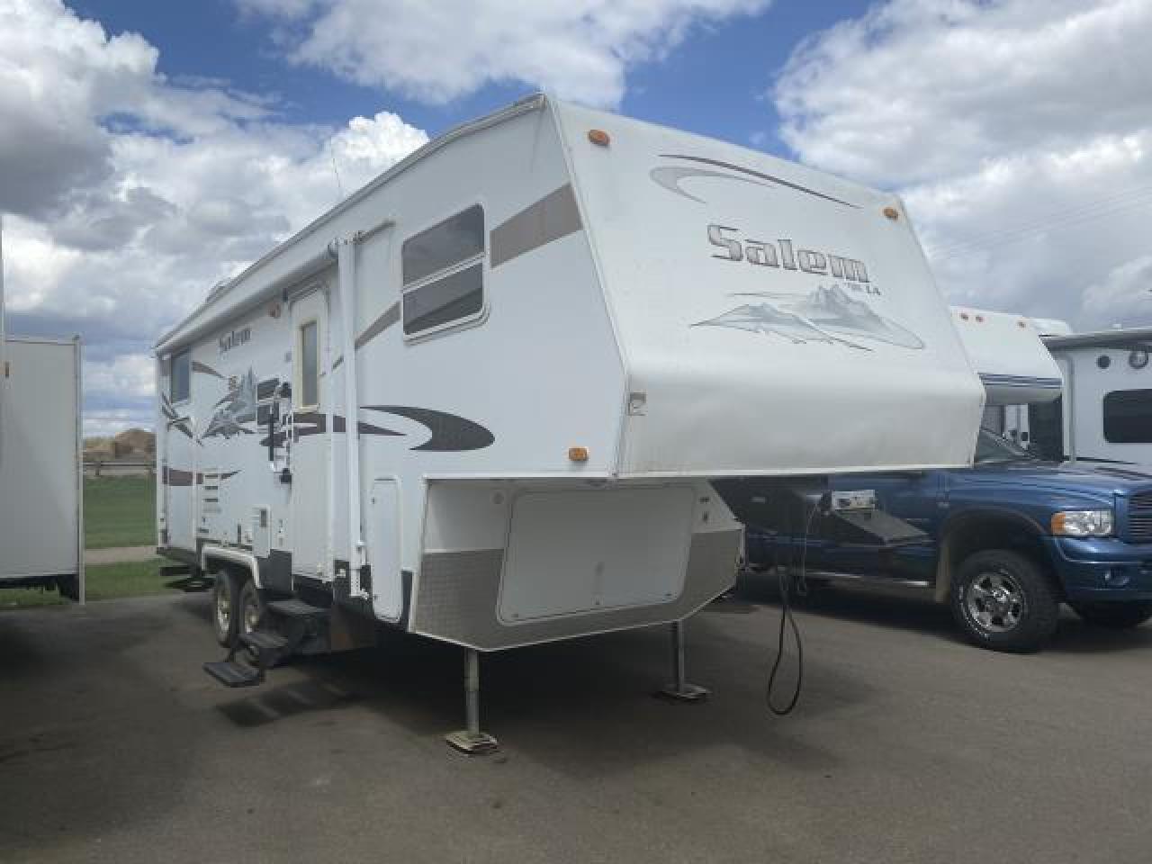 Used 2009 Forest River UNKNOWN - for sale in Stettler, AB
