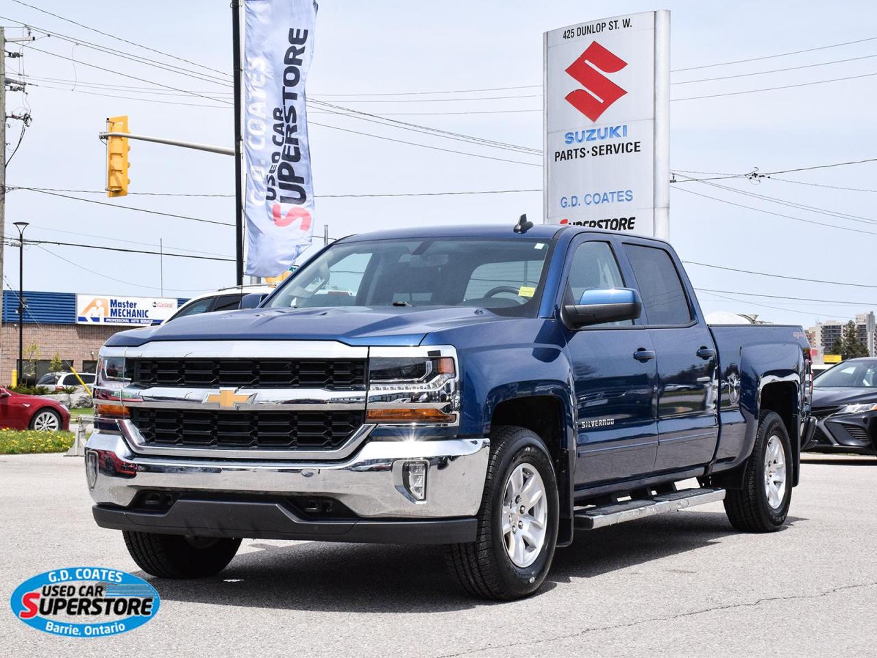Used 2017 Chevrolet Silverado 1500 LT Crew Cab 4x4 ~Backup Cam ~Bluetooth ~Fog Lamps for sale in Barrie, ON