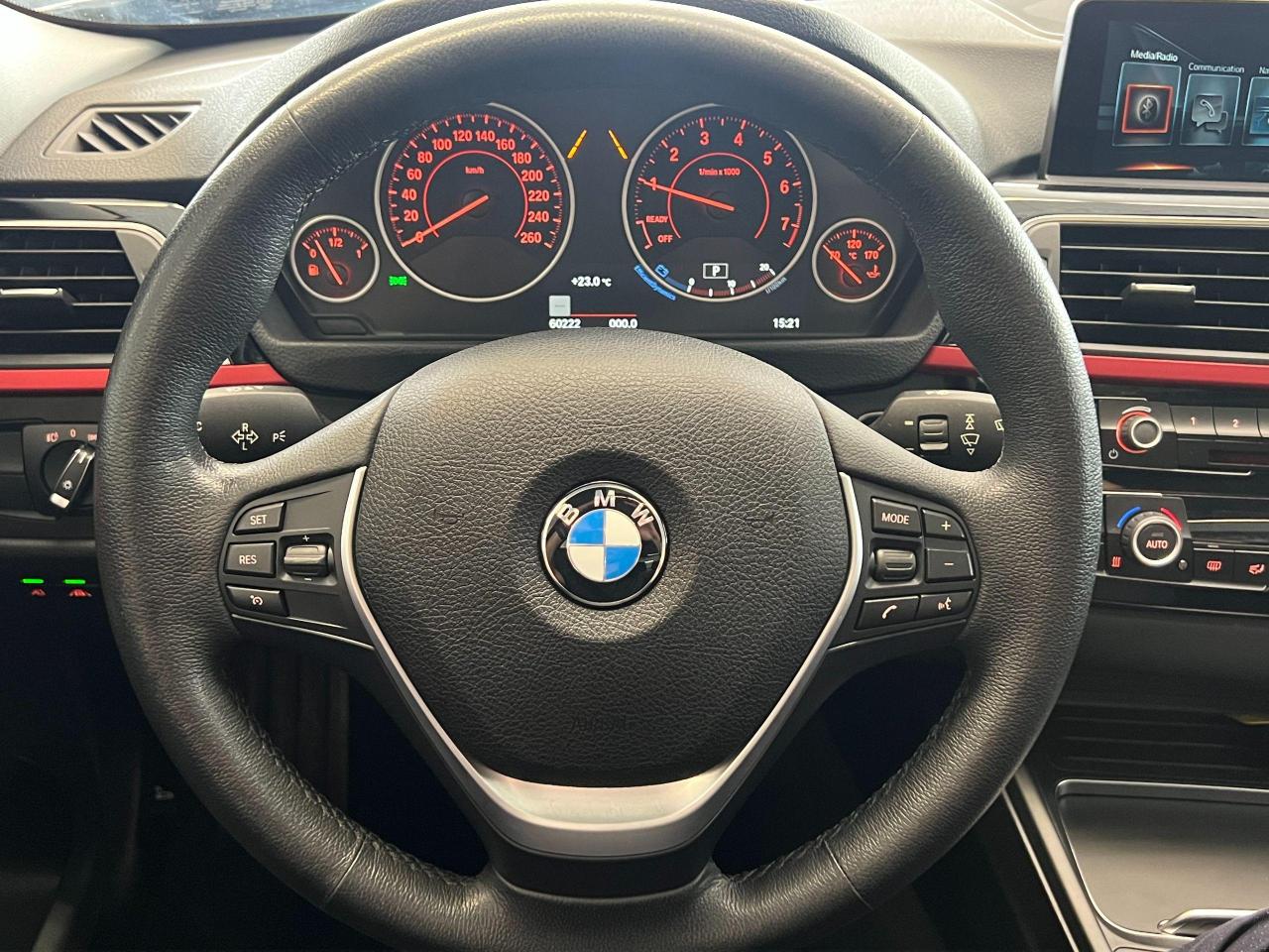 2017 BMW 3 Series 320i xDrive+GPS+BSM+360 Camera+PDC+CLEAN CARFAX Photo85