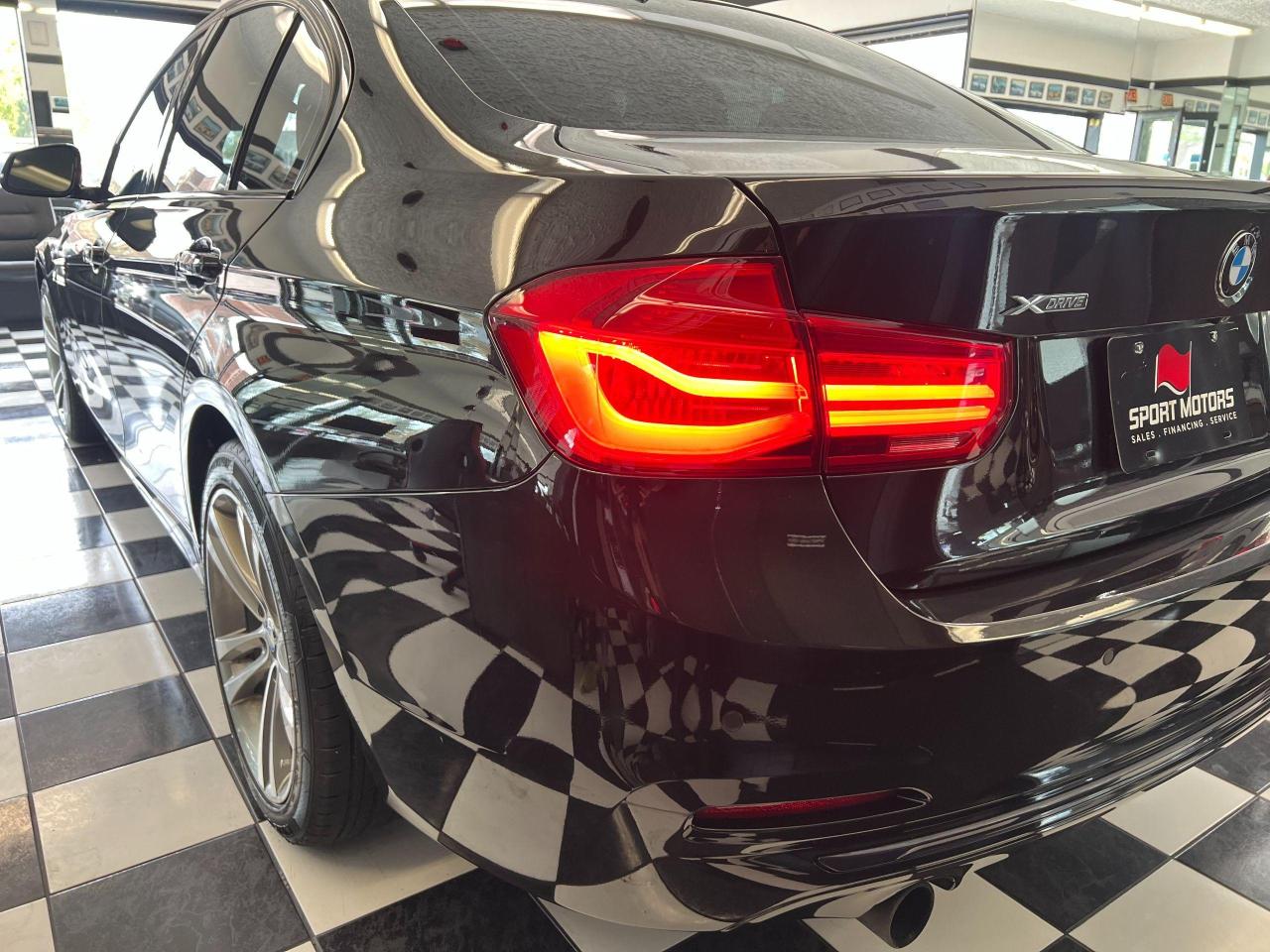 2017 BMW 3 Series 320i xDrive+GPS+BSM+360 Camera+PDC+CLEAN CARFAX Photo128