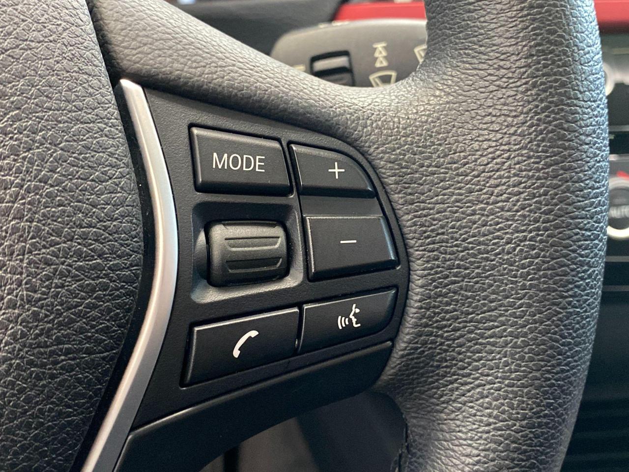 2017 BMW 3 Series 320i xDrive+GPS+BSM+360 Camera+PDC+CLEAN CARFAX - Photo #61