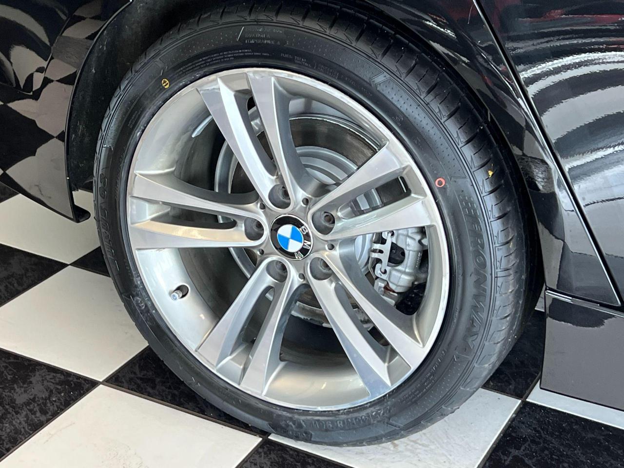 2017 BMW 3 Series 320i xDrive+GPS+BSM+360 Camera+PDC+CLEAN CARFAX - Photo #69