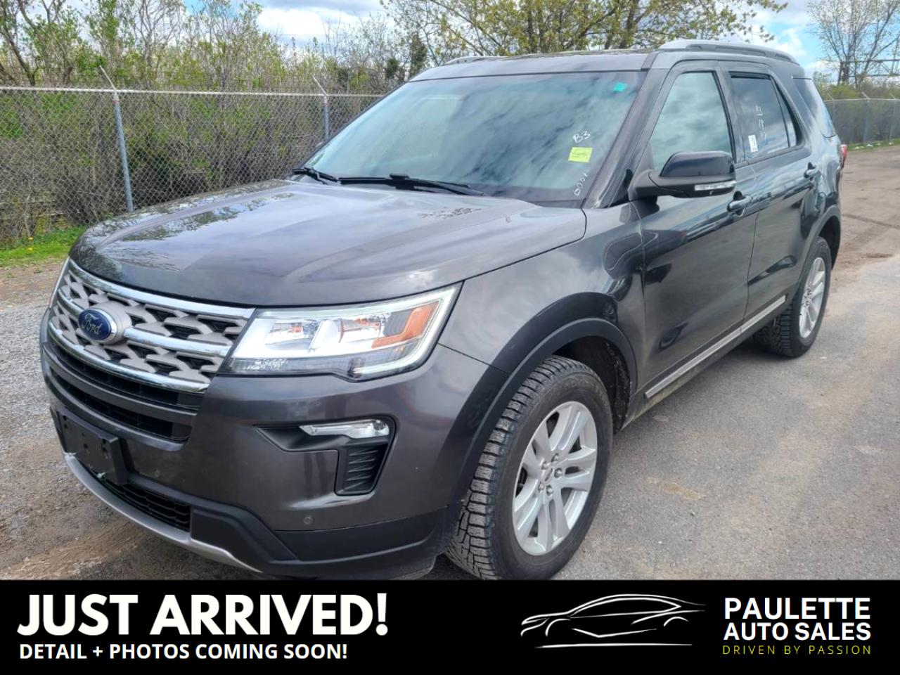 2018 Ford Explorer XLT 4WD / Leather / 7 Passenger / NAV - Photo #1