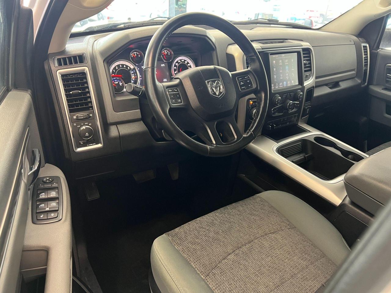 2016 RAM 1500 Outdoorsman 3.0L V6 Diesel 4x4+Camera+CLEAN CARFAX Photo81