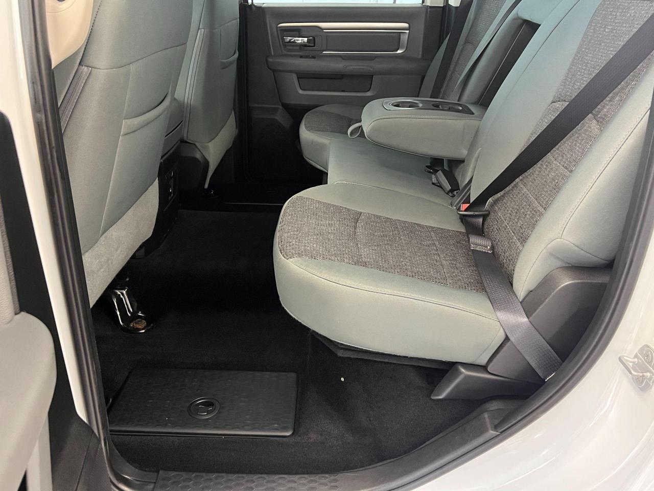 2016 RAM 1500 Outdoorsman 3.0L V6 Diesel 4x4+Camera+CLEAN CARFAX Photo87