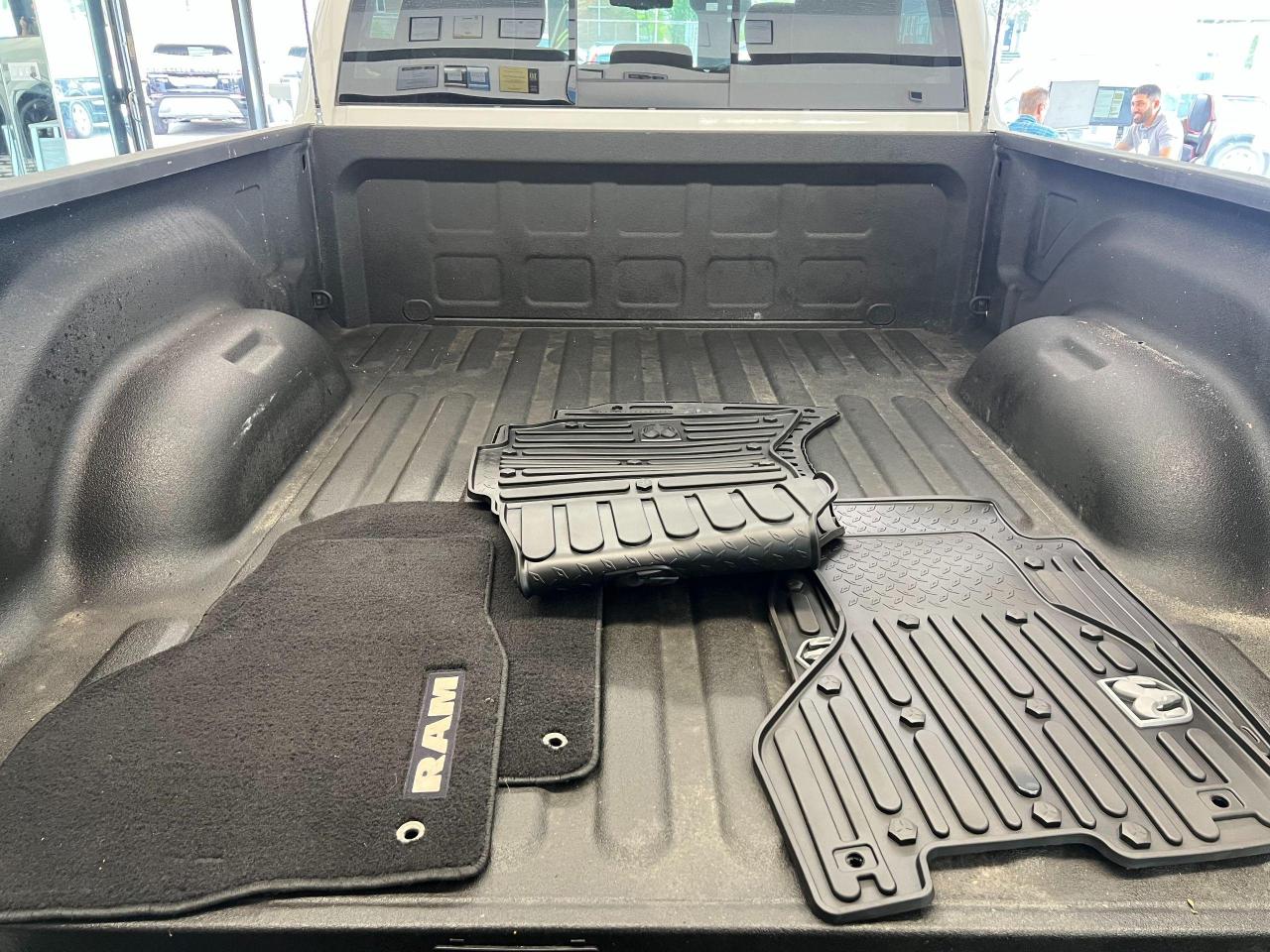2016 RAM 1500 Outdoorsman 3.0L V6 Diesel 4x4+Camera+CLEAN CARFAX Photo89
