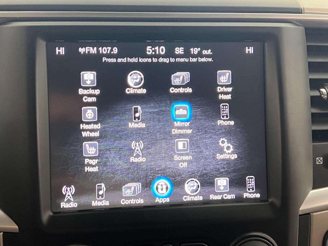 2016 RAM 1500 Outdoorsman 3.0L V6 Diesel 4x4+Camera+CLEAN CARFAX Photo91
