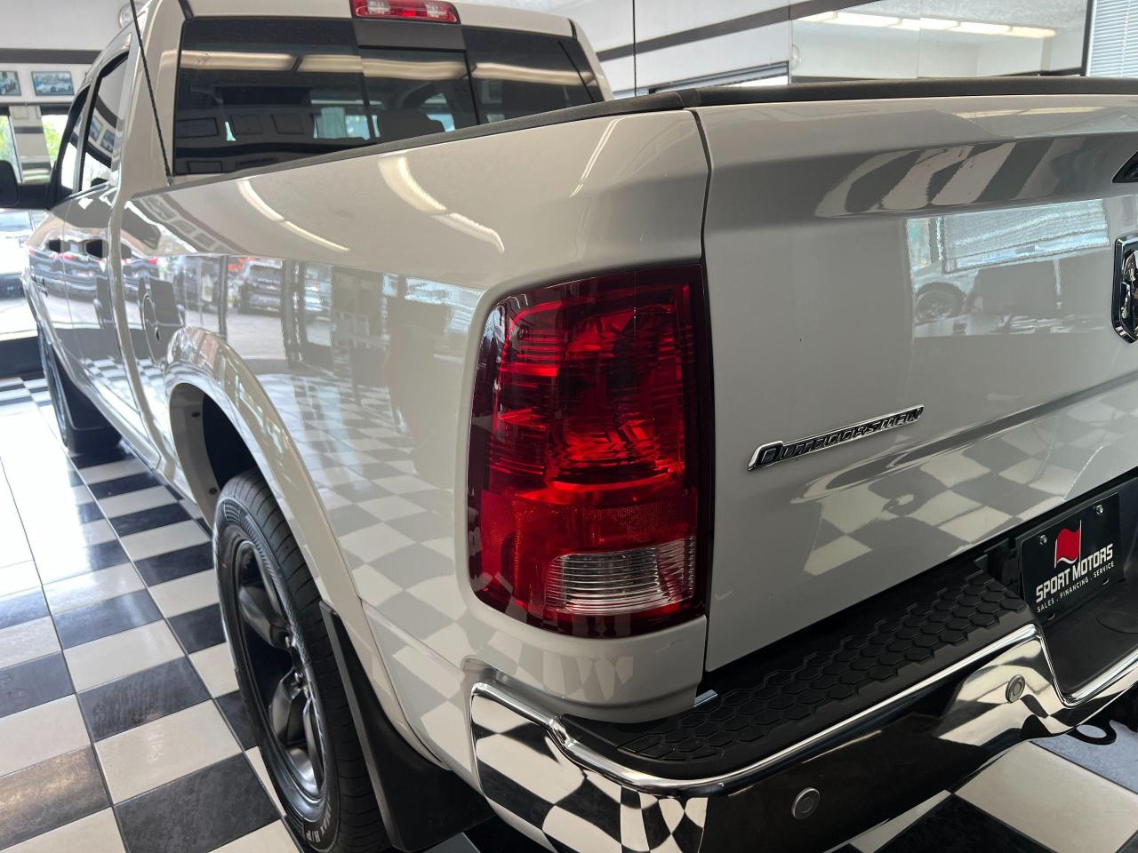 2016 RAM 1500 Outdoorsman 3.0L V6 Diesel 4x4+Camera+CLEAN CARFAX Photo102