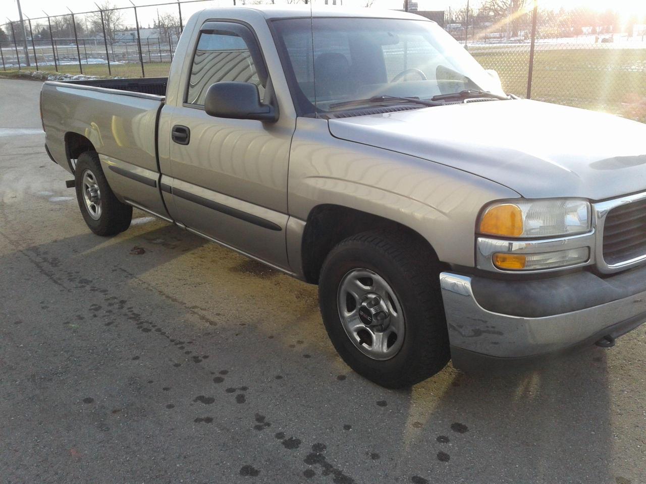 2002 GMC Sierra 1500  - Photo #3