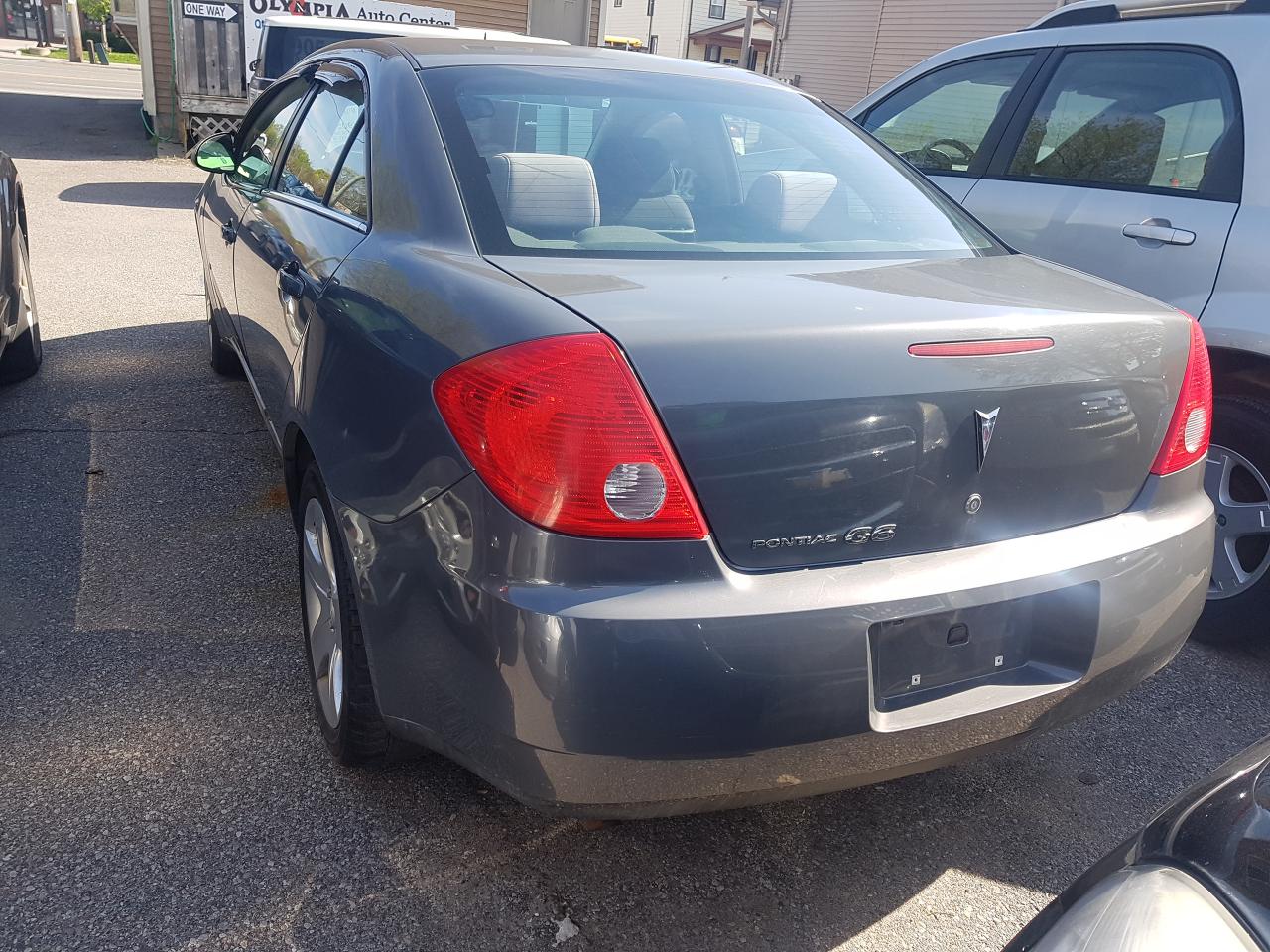 2008 Pontiac G6  - Photo #3