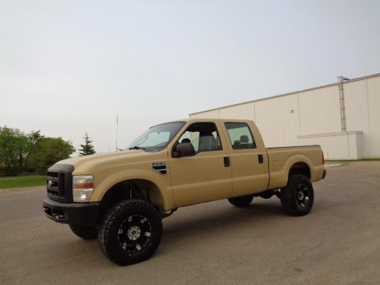 Used 2008 Ford F-250 4WD CREW CAB for sale in Edmonton, AB