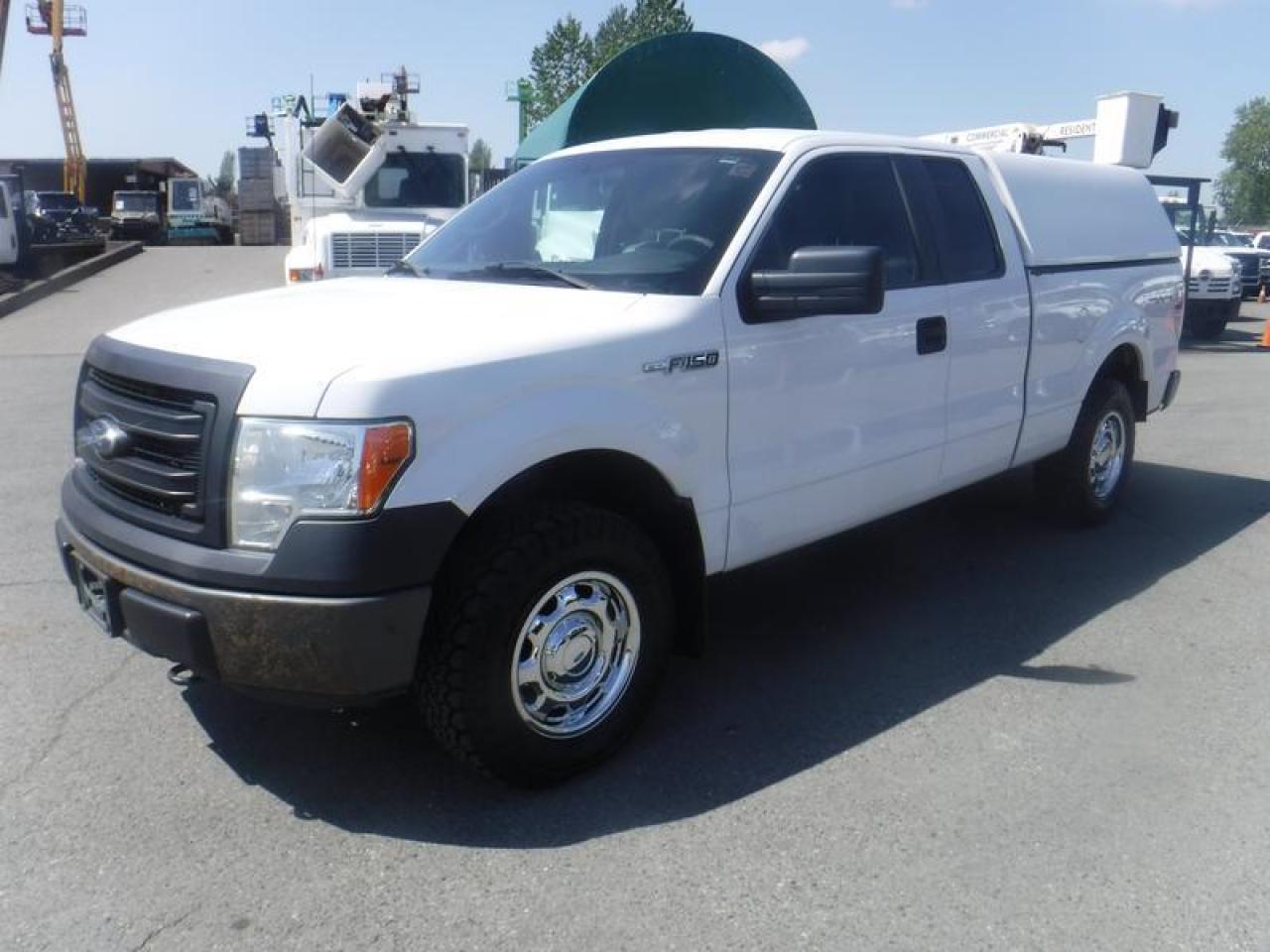 Used 2014 Ford F-150 SuperCab 6.5 foot Bed 4WD Canopy and Bed Slide for sale in Burnaby, BC