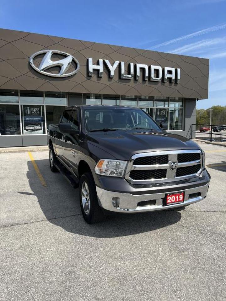 Used 2019 RAM 1500 Classic ST cabine d'équipe 4x4 caisse de 5 pi 7 po for sale in Owen Sound, ON