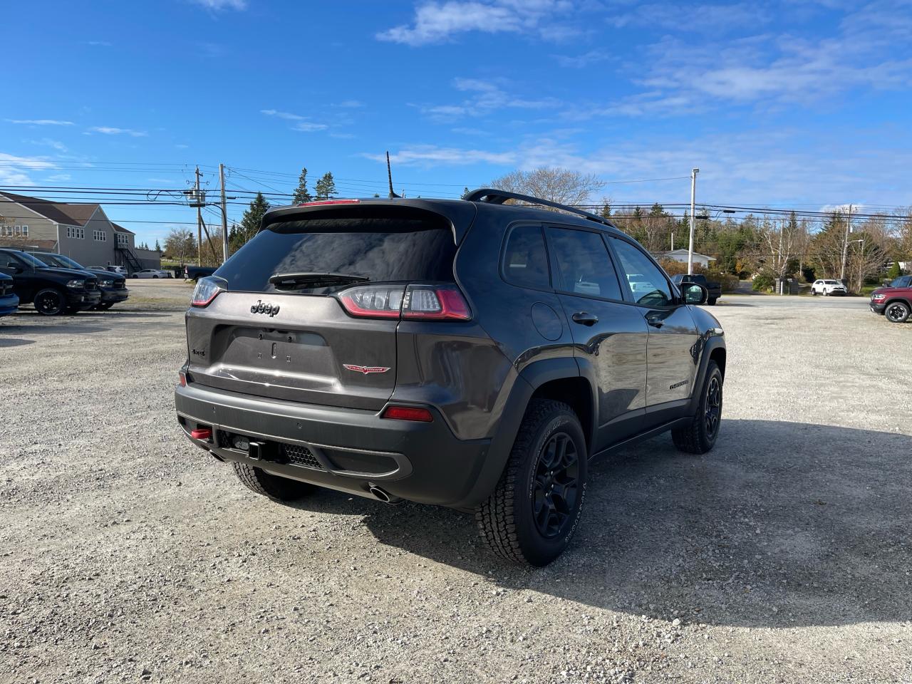 2023 Jeep Cherokee Trailhawk 4X4 Photo4