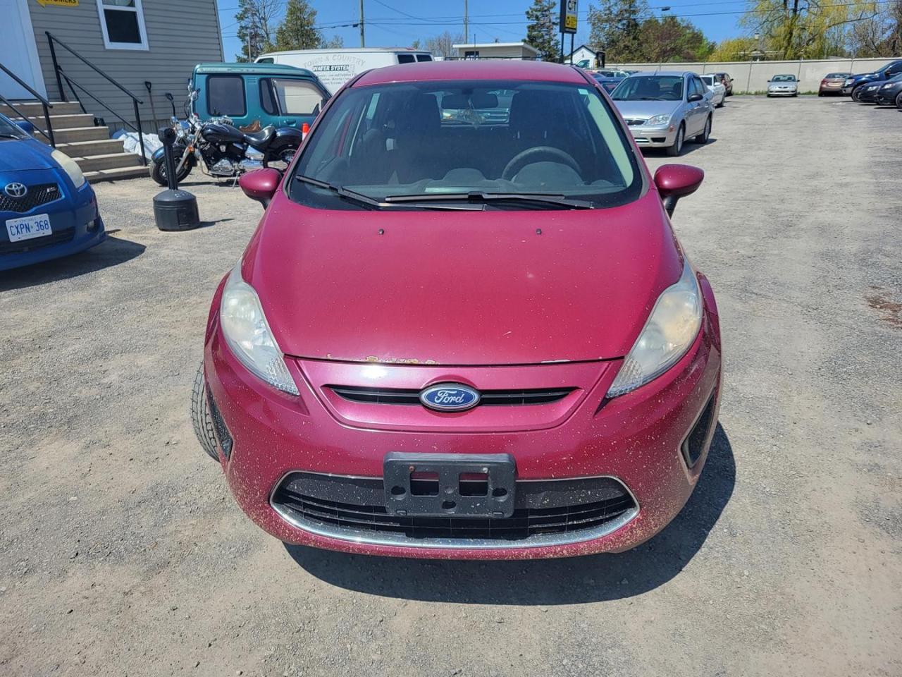 Used 2011 Ford Fiesta SE Hatchback for sale in Stittsville, ON