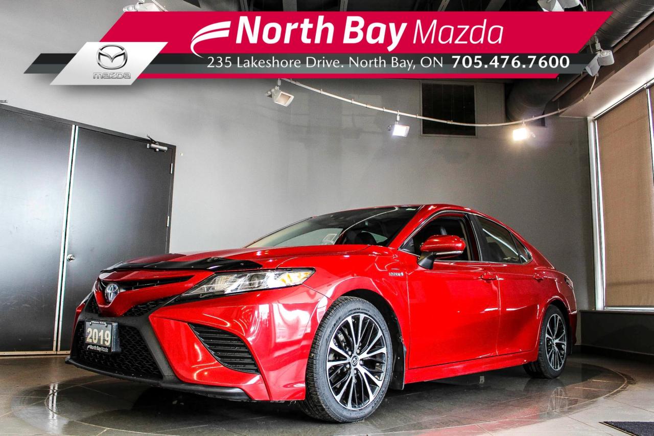 Used 2019 Toyota Camry HYBRID SE New All Season Tires! Hybrid - Sunroof - Lane Keep Assist - Bluetooth for sale in North Bay, ON
