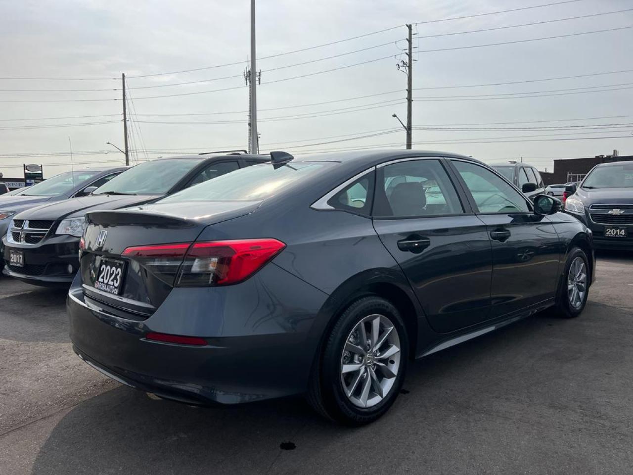 2023 Honda Civic AUTO EX LIKE NEW NO ACCIDENT ONLY 114KM Photo3