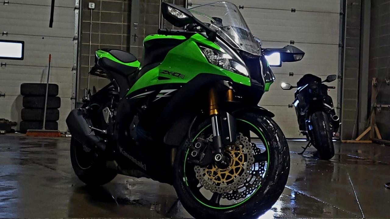 Used 2014 Kawasaki Ninja ZX-10R Super Sport | $0 Down, Everyone Approved! for sale in Calgary, AB