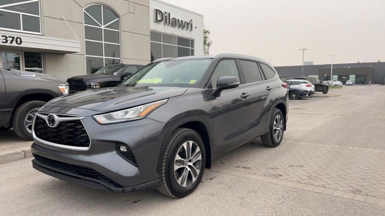 Used 2023 Toyota Highlander XLE AWD for sale in Nepean, ON