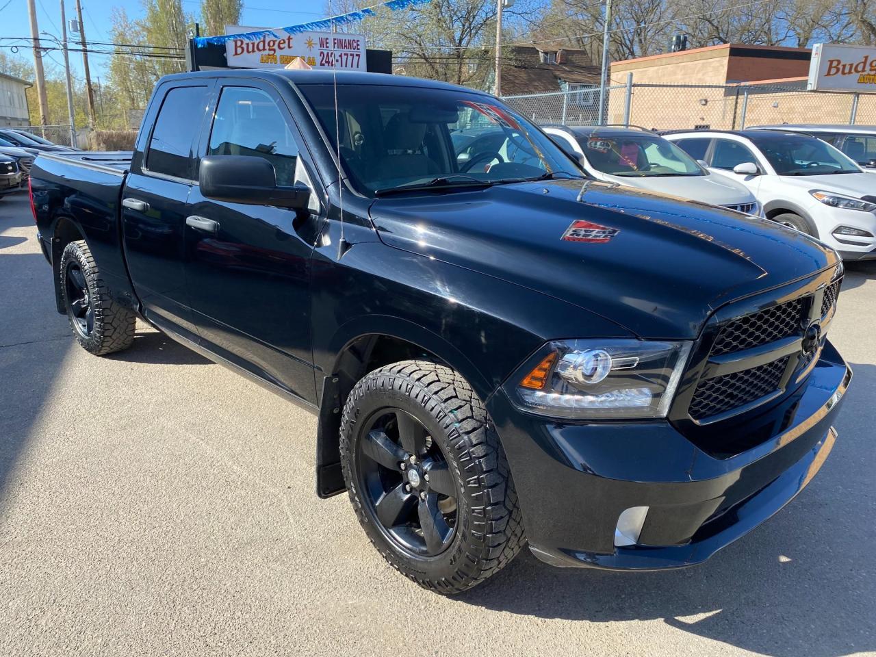Used 2014 RAM 1500 ST 4X4! Cruise Control! Tonneau Cover! for sale in Saskatoon, SK