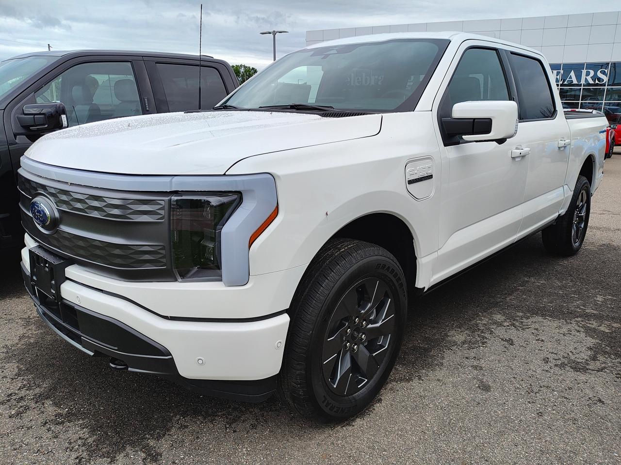 2023 Ford F-150 Lightning Lariat