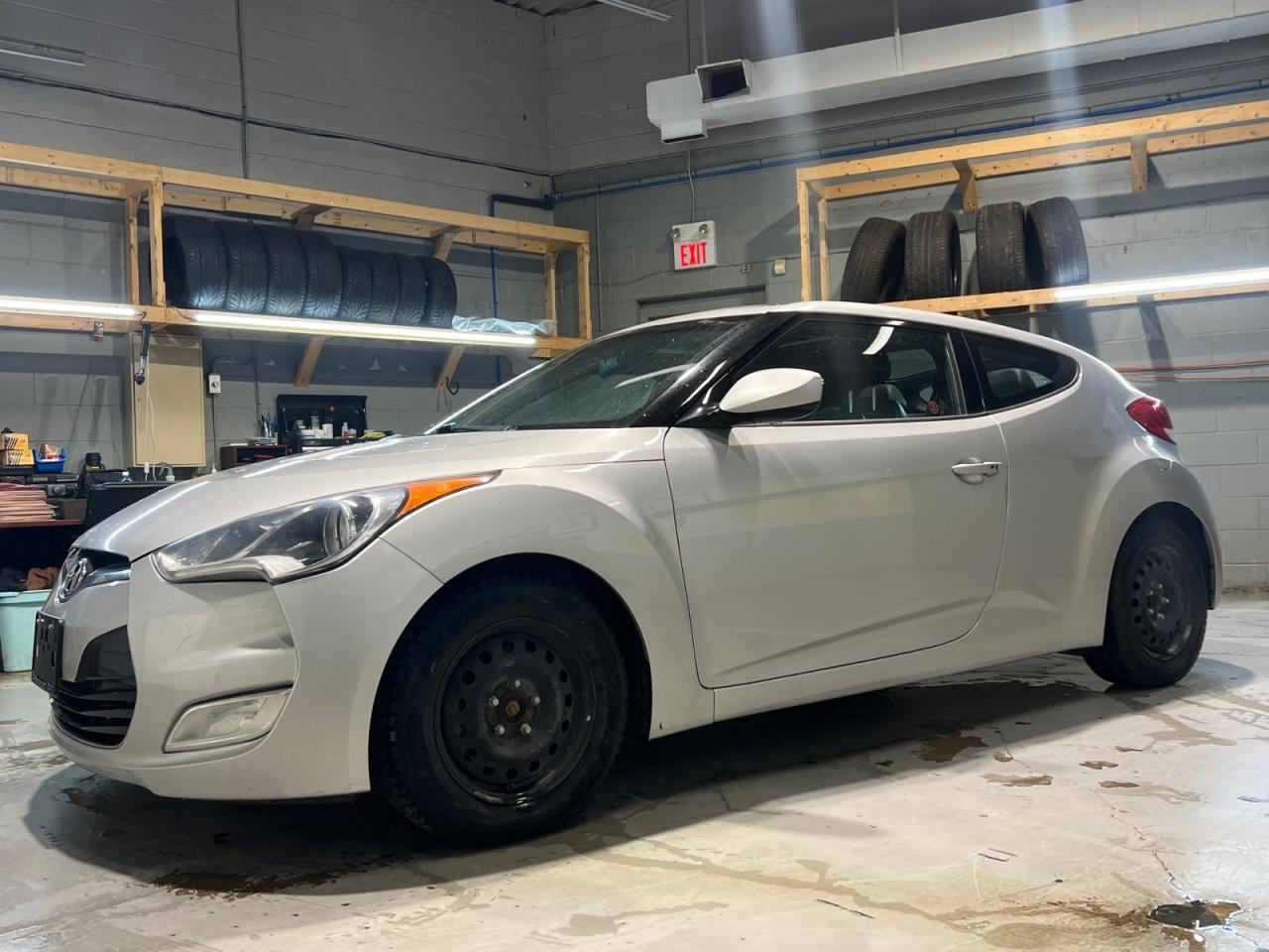 Used 2013 Hyundai Veloster Navigation * Sunroof * Heated Leather Seats * Automatic Dual Clutch *  Push Button Start *  Automatic/Manual Mode * Sport Mode *  Cruise Control * Ste for sale in Cambridge, ON