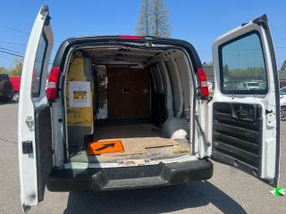 2015 GMC Savana 2500 Cargo Van - Photo #3