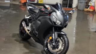 Used 2016 Honda CBR1000RR Super Sport | $0 Down, Everyone Approved! for sale in Calgary, AB