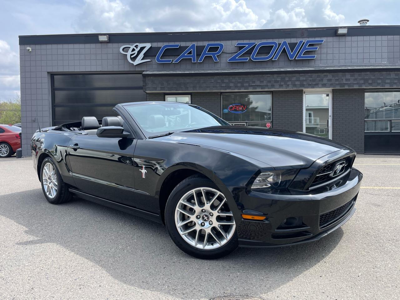 Used 2014 Ford Mustang 2DR CONV V6 PREMIUM for sale in Calgary, AB