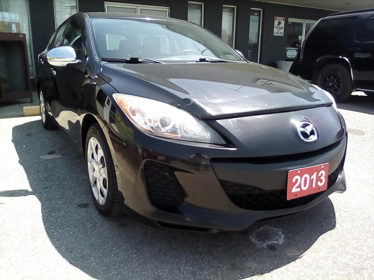 2013 Mazda MAZDA3 i Sport 5-Door