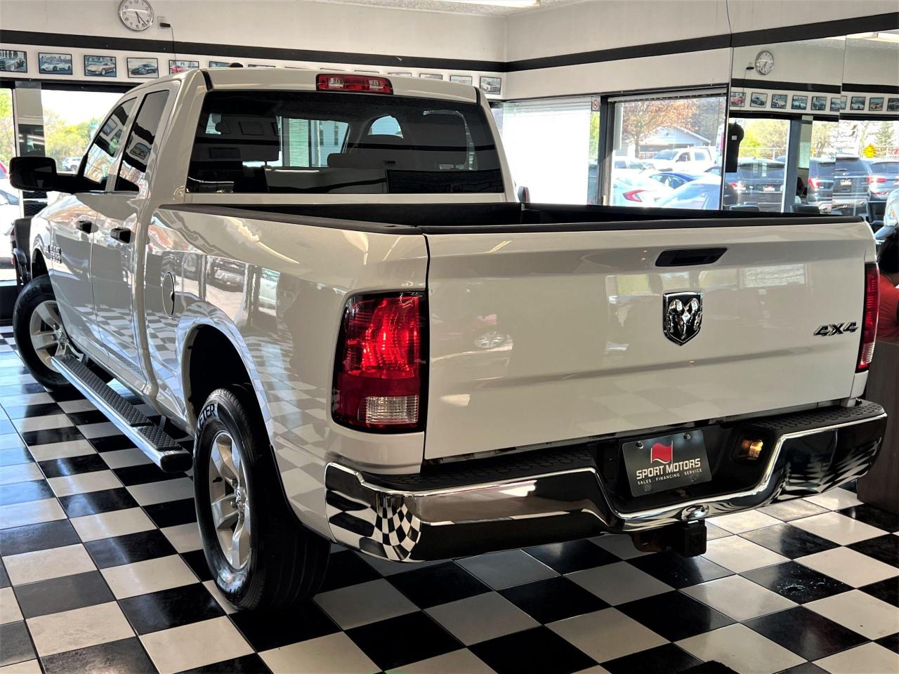 2016 RAM 1500 ST 5.7L V8 4x4 HEMI Quad Cab+Cruise+CLEAN CARFAX - Photo #13