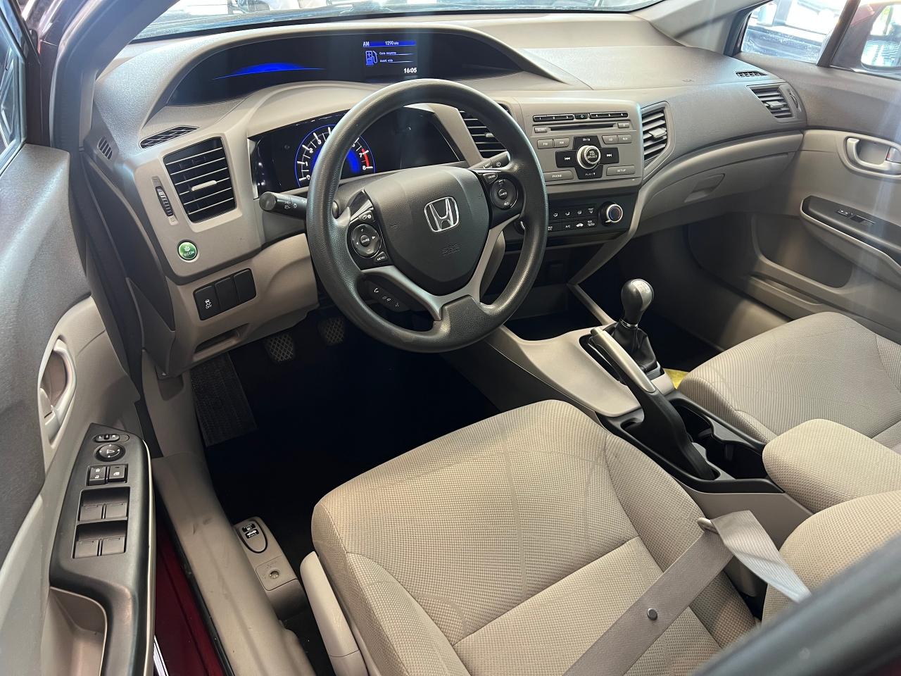 2012 Honda Civic LX+A/C+Bluetooth+New Tires+CLEAN CARFAX Photo73