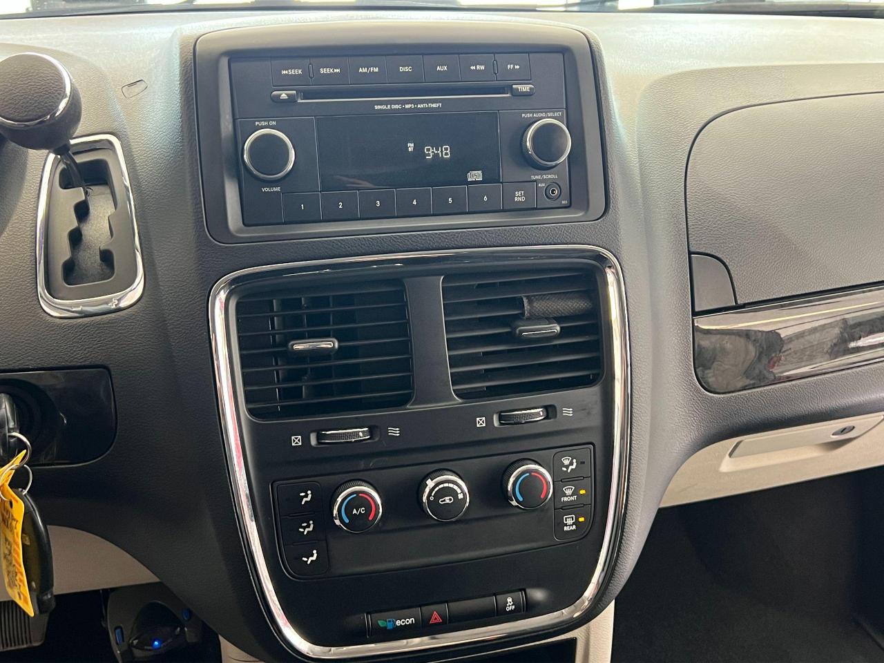 2015 Dodge Grand Caravan CVP+New Tires+A/C+Tinted+CELAN CARFAX - Photo #10