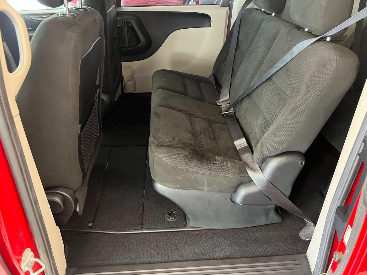 2015 Dodge Grand Caravan CVP+New Tires+A/C+Tinted+CELAN CARFAX Photo78