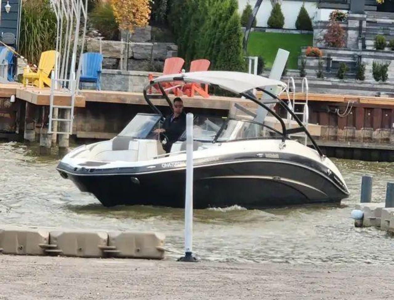 2014 Yamaha - 242 LIMITED S BOWRIDER! ONE OWNER!