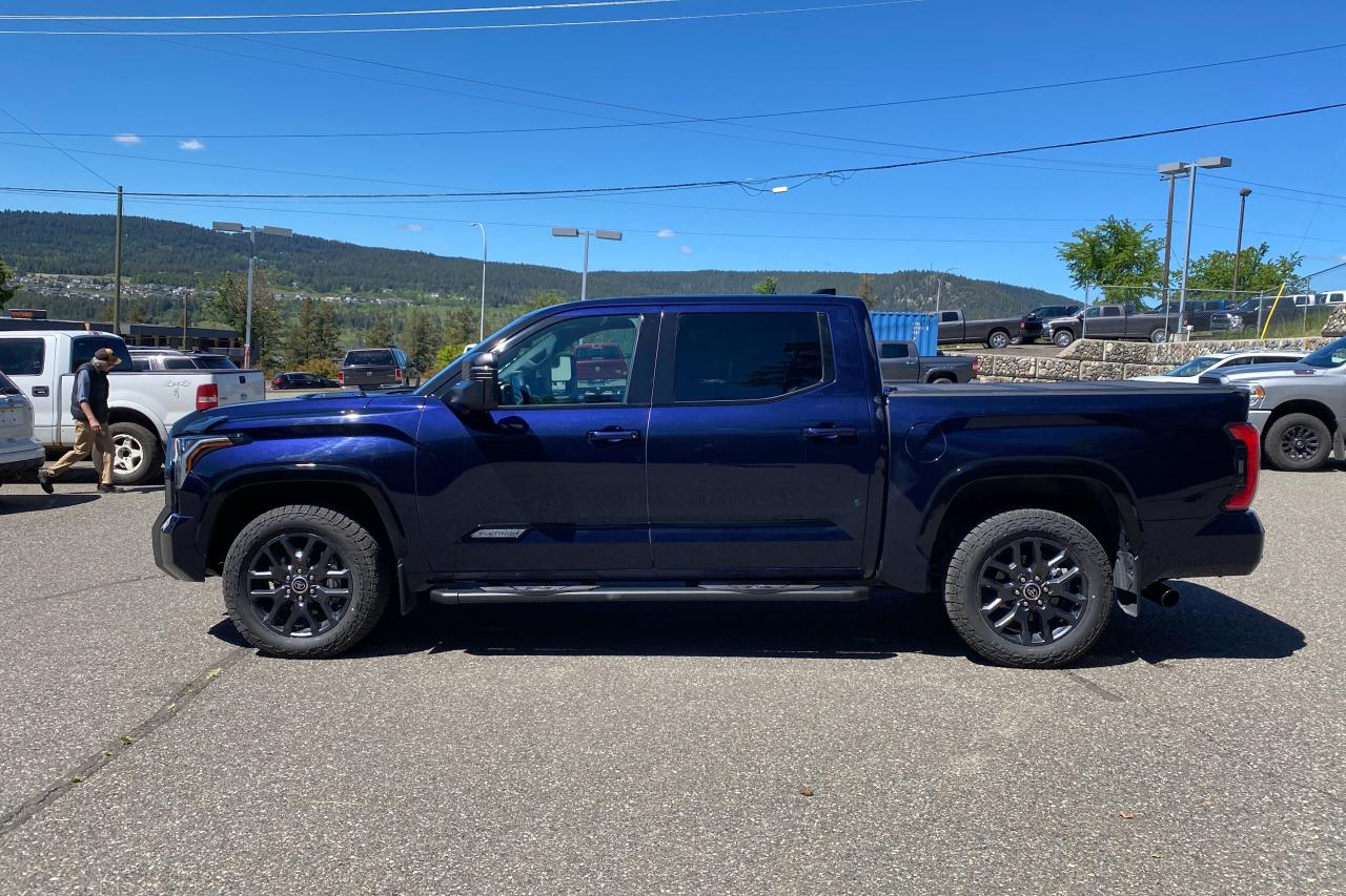 2023 Toyota Tundra Platinum Photo3