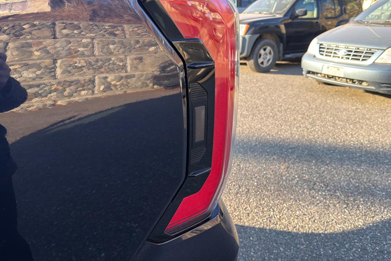 2023 Toyota Tundra Platinum Photo