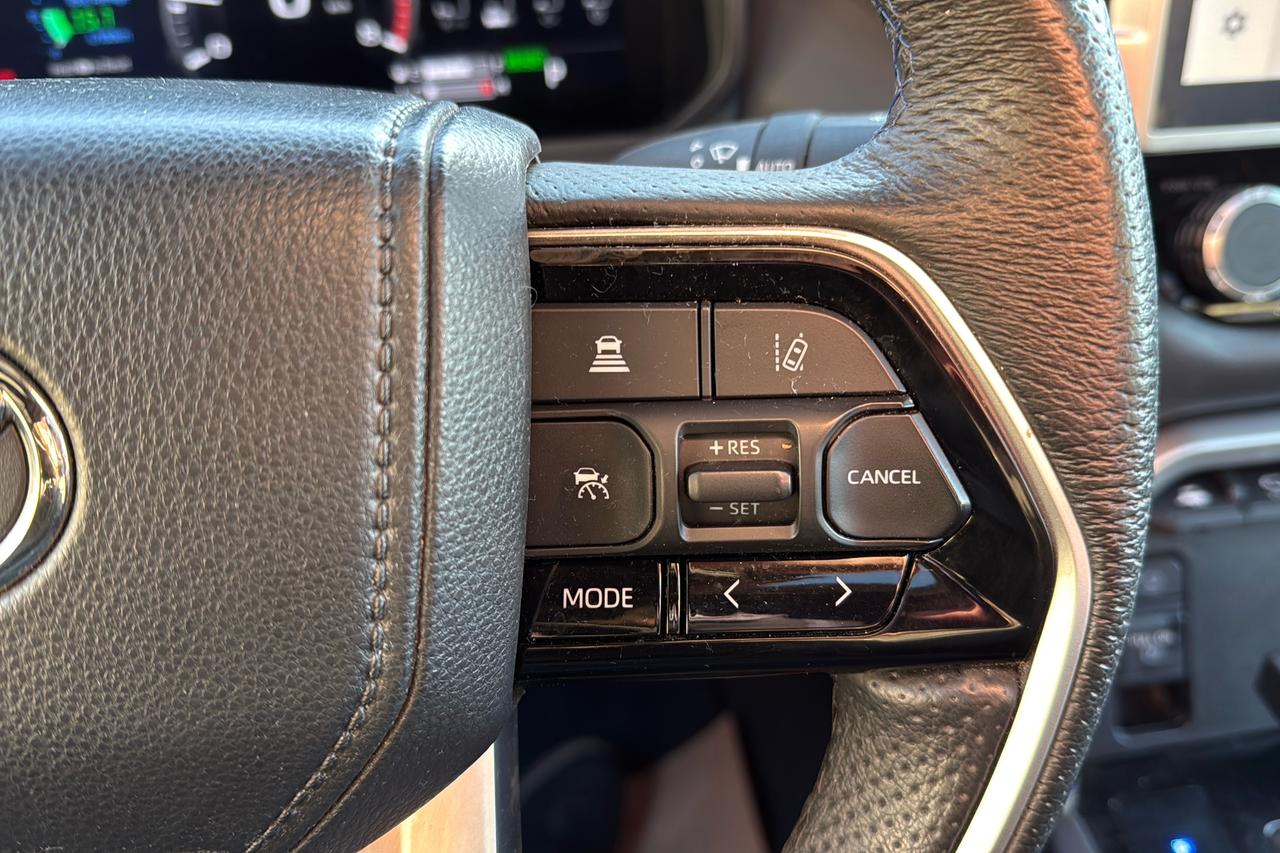 2023 Toyota Tundra Platinum Photo