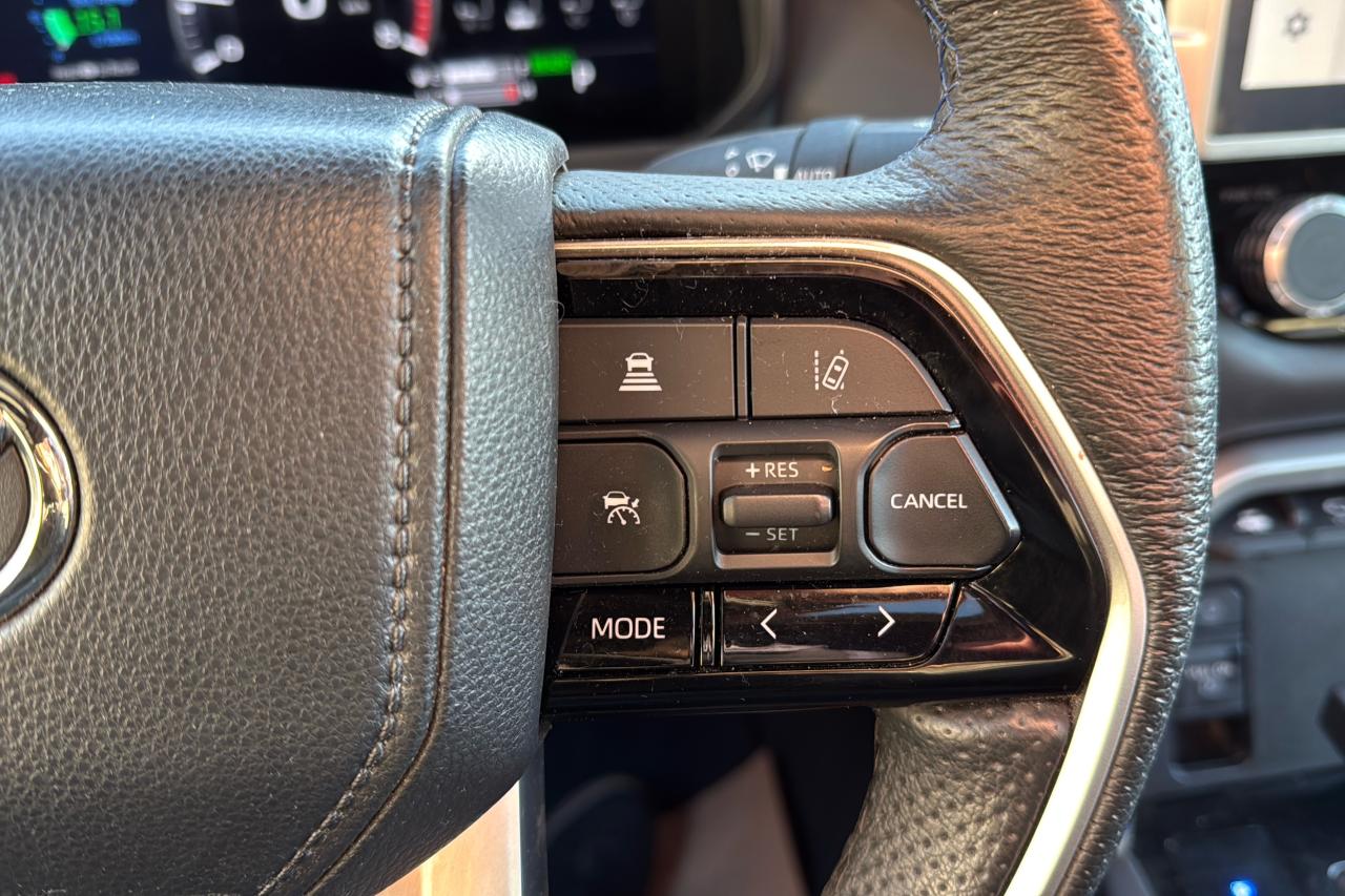 2023 Toyota Tundra Platinum Photo