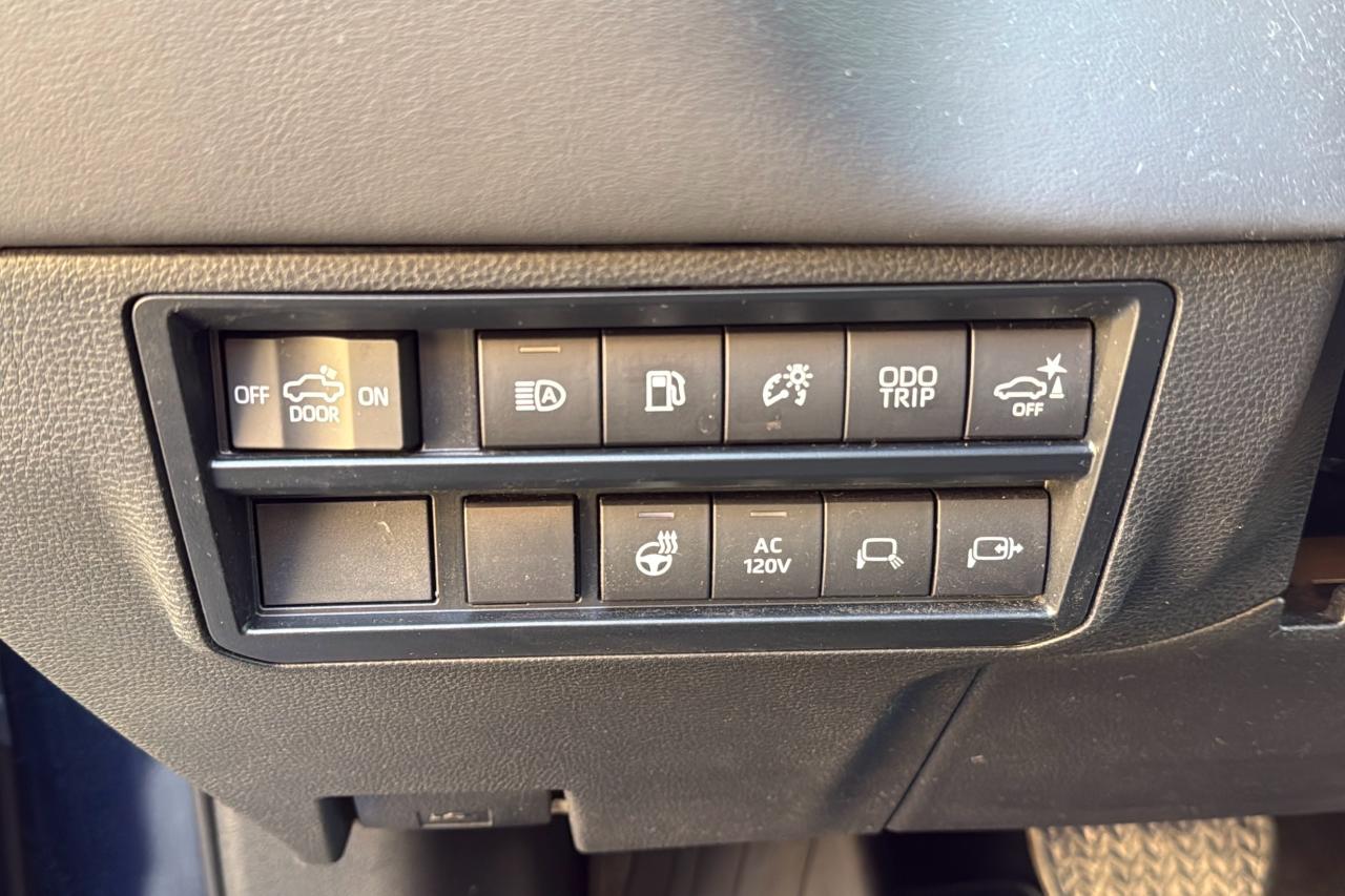 2023 Toyota Tundra Platinum Photo