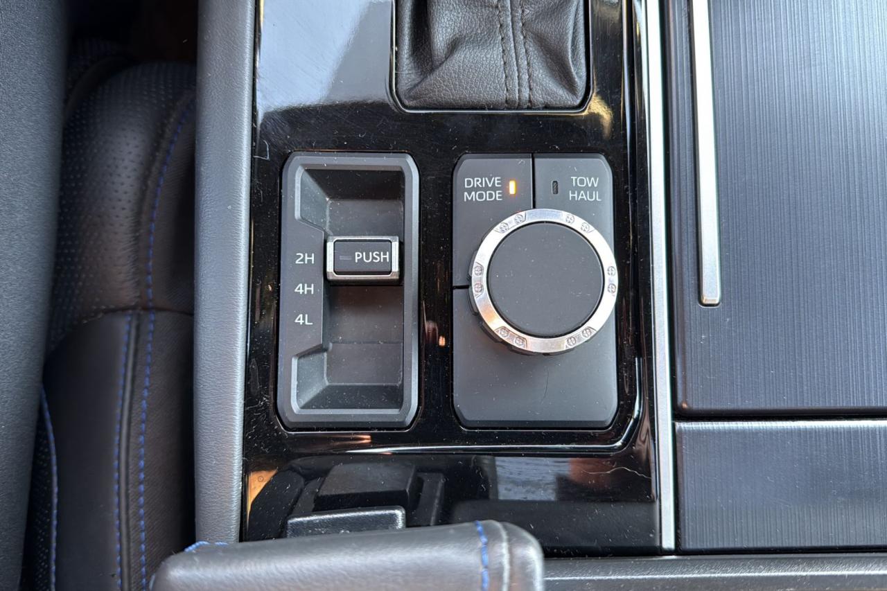 2023 Toyota Tundra Platinum Photo