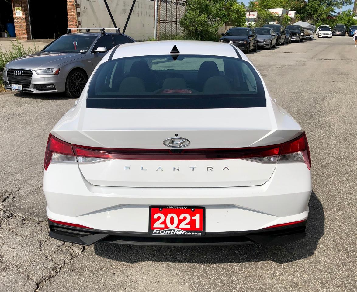2021 Hyundai Elantra Preferred-ALL CREDIT ACCEPTED Photo4