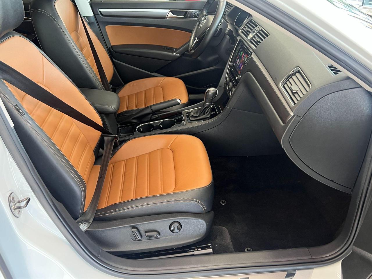 2017 Volkswagen Passat R Line+Adaptive Cruise+LaneKeep+Roof+CLEAN CARFAX - Photo #23
