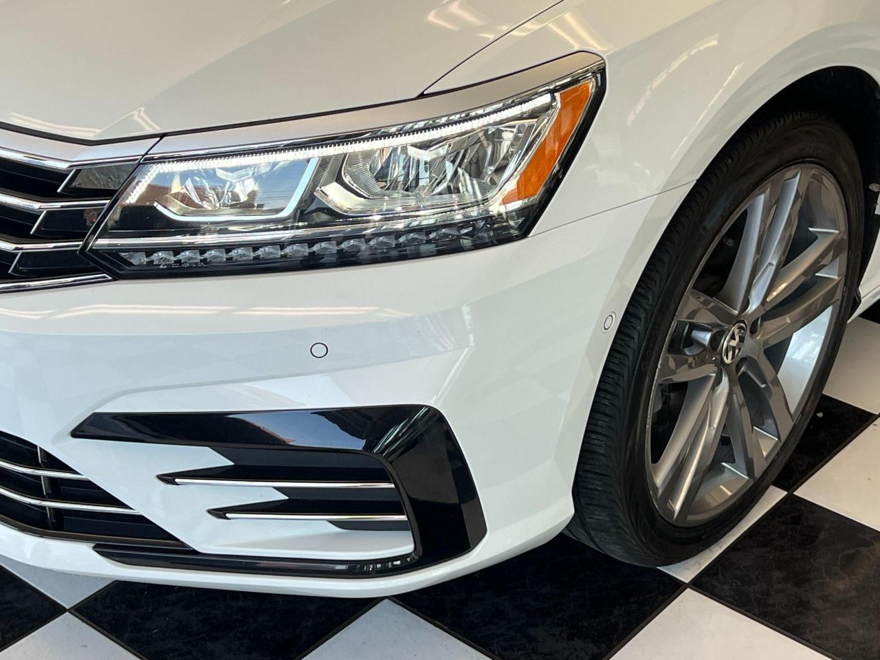 2017 Volkswagen Passat R Line+Adaptive Cruise+LaneKeep+Roof+CLEAN CARFAX - Photo #43