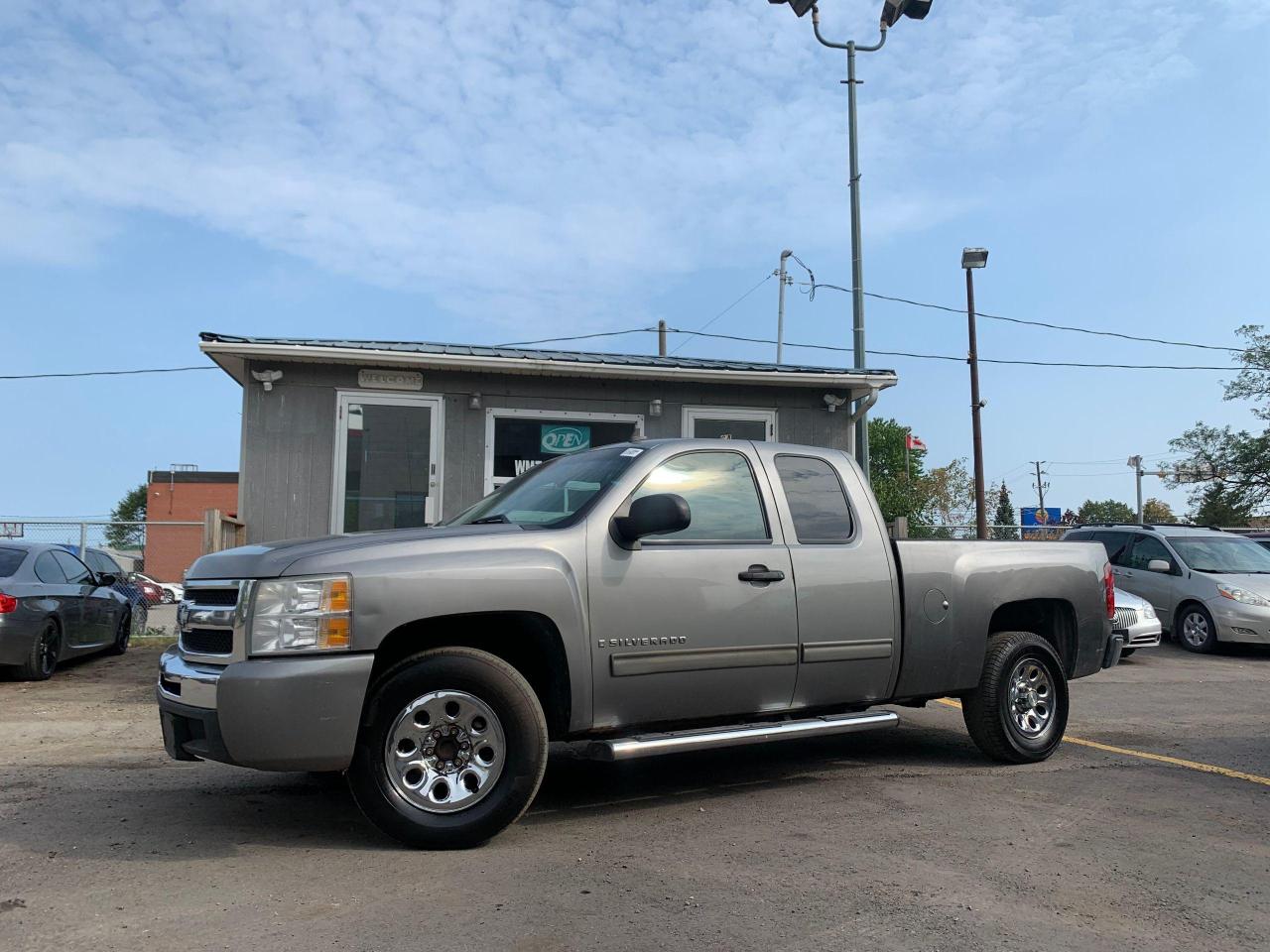 Used 2009 Chevrolet Silverado 1500 LS for sale in Brampton, ON