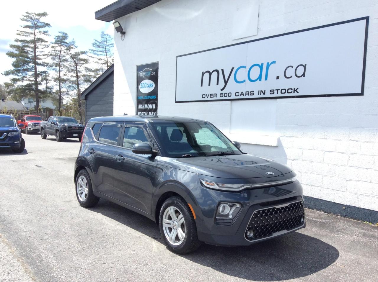 Used 2020 Kia Soul EX ALLOYS. HEATED SEATS/WHEEL. BACKUP CAM. CARPLAY. for sale in Kingston, ON