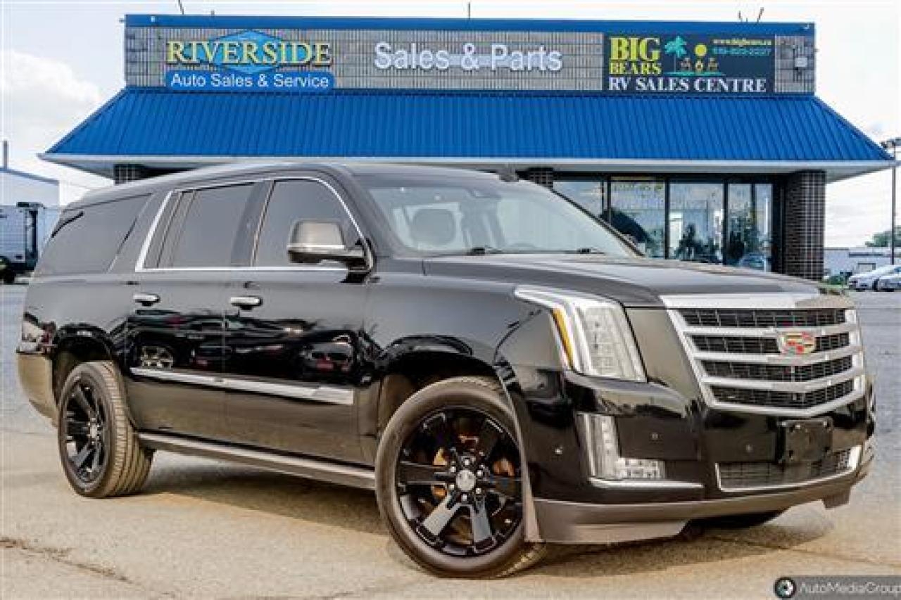 Used 2017 Cadillac Escalade ESV Premium Lux for sale in Guelph, ON