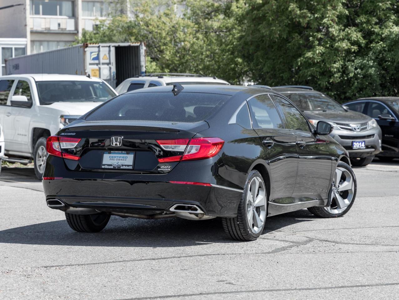 2018 Honda Accord Sedan TOURING 2.0T Photo4