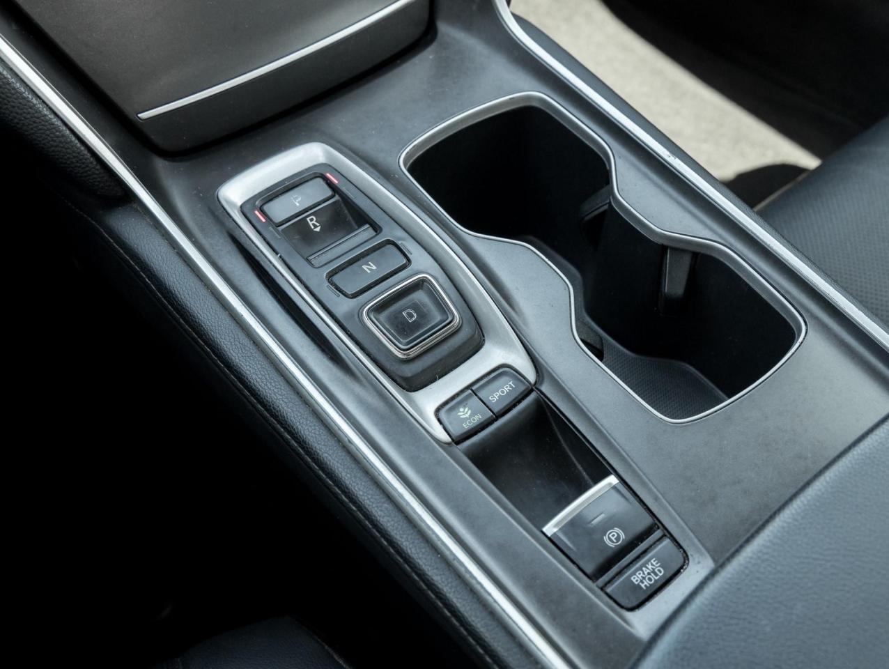 2018 Honda Accord Sedan TOURING 2.0T Photo