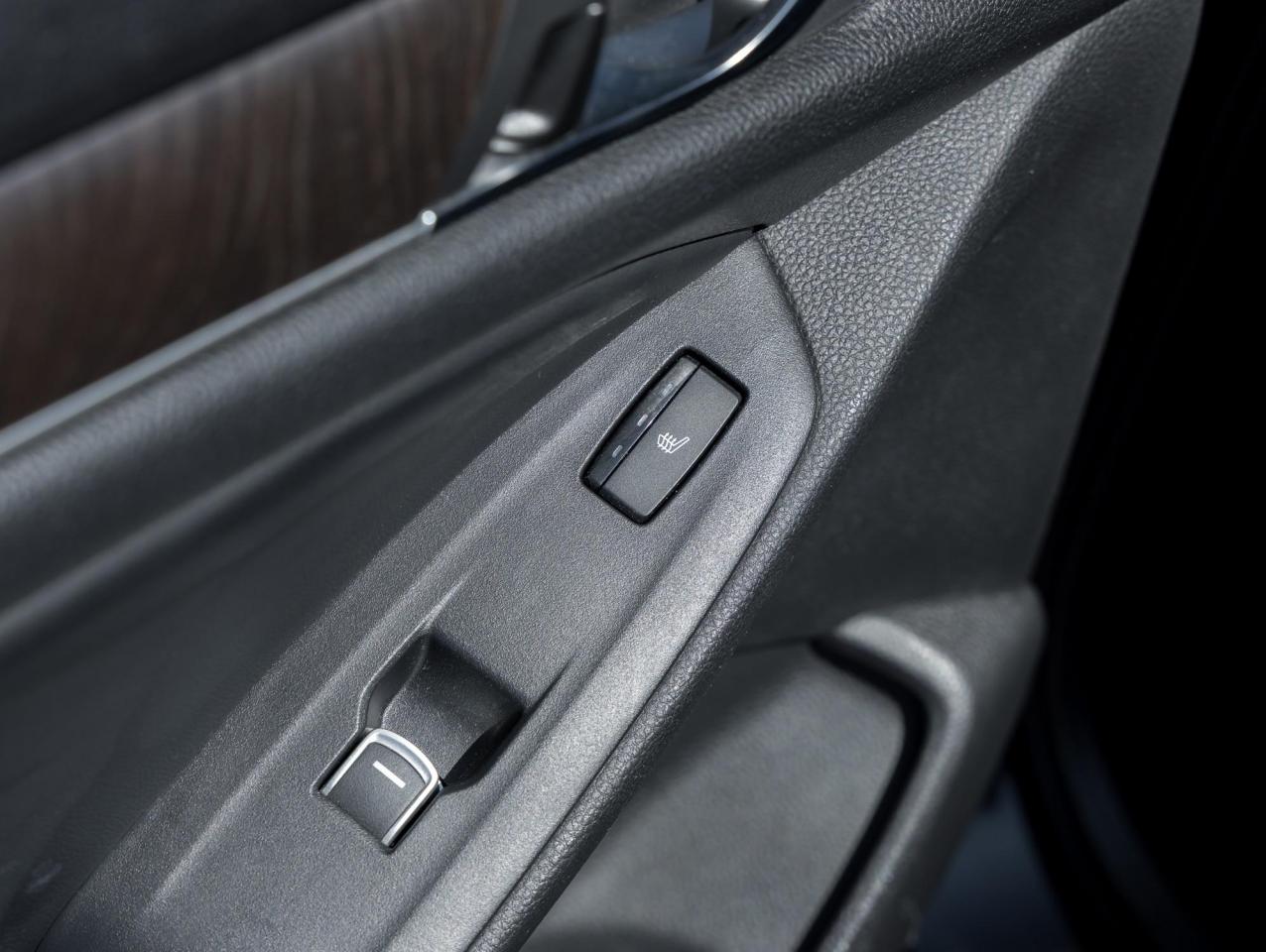 2018 Honda Accord Sedan TOURING 2.0T Photo